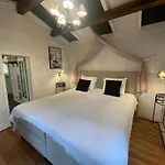 Bed and breakfast Les Rocailles 4*