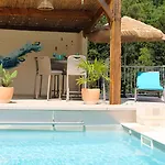 Bed and breakfast Les Rocailles 4*