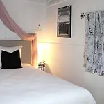 Les Rocailles Bed and breakfast 4*