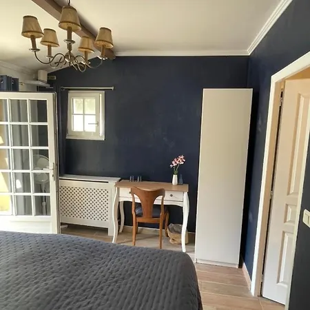 Les Rocailles Bed and breakfast 4*
