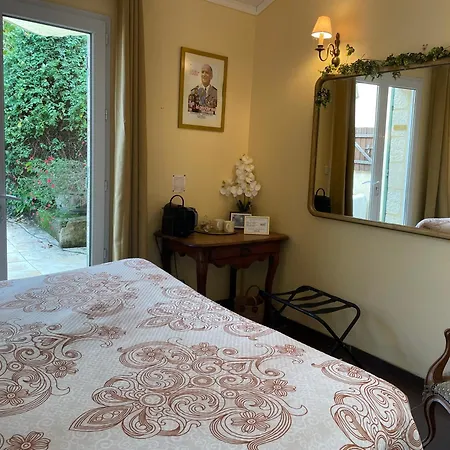 Bed & Breakfast Les Rocailles 4*