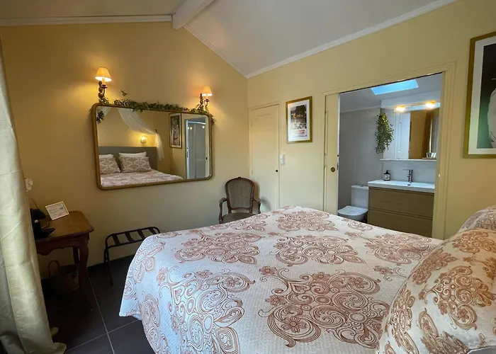 Les Rocailles Bed and breakfast 4*