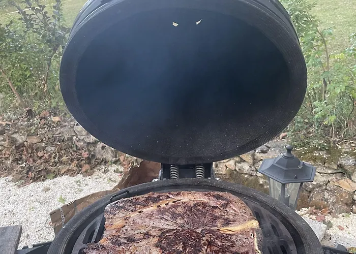 Les Rocailles ベッド・アンド・ブレックファスト 4*